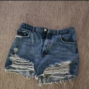 Zara ripped  Jean Shorts Size 6